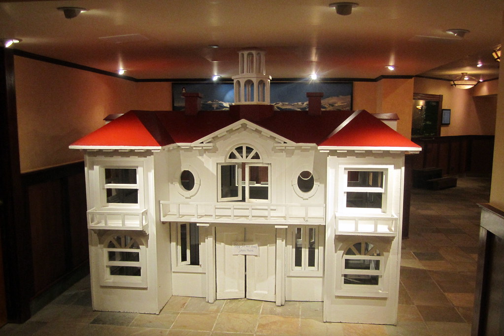 dollhouse