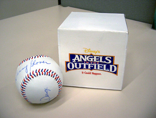 clean an autographed item