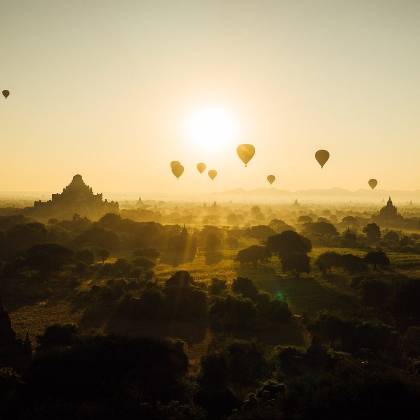 bagan, hot air balloons, sunrise UNESCO